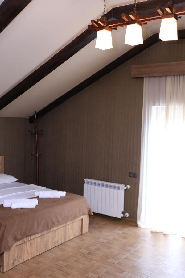 Hotel Ikalto Tbilisi Buitenkant foto