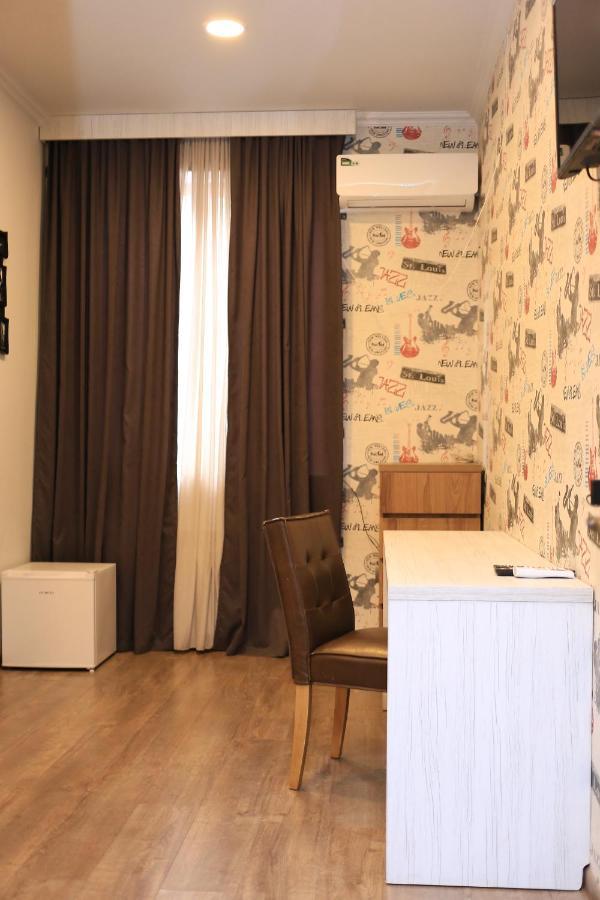 Hotel Ikalto Tbilisi Buitenkant foto