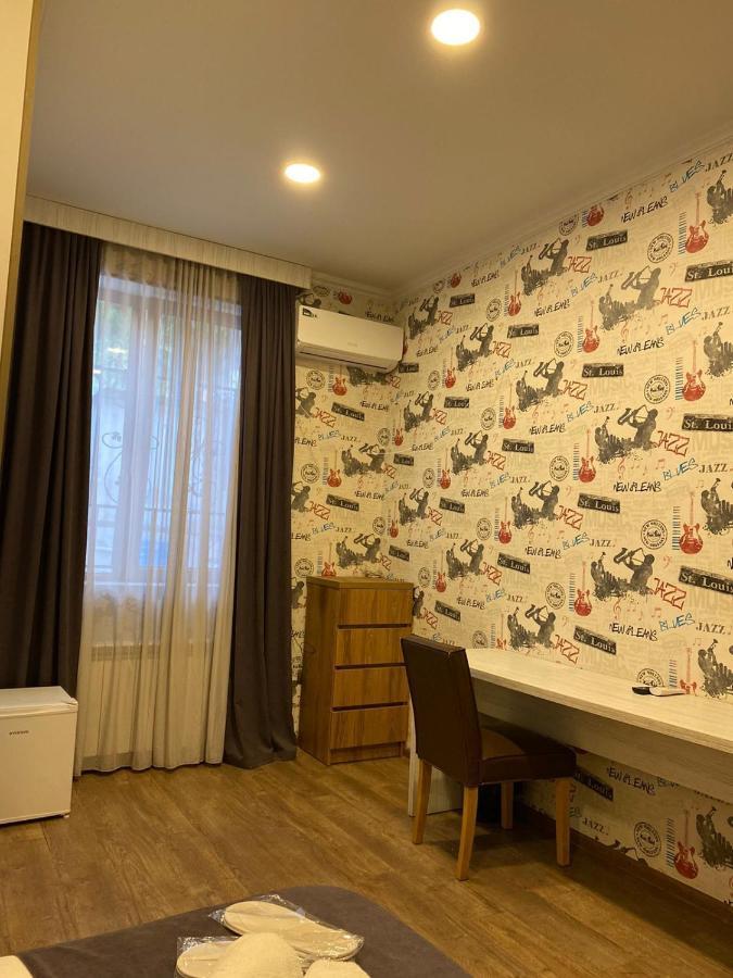 Hotel Ikalto Tbilisi Buitenkant foto