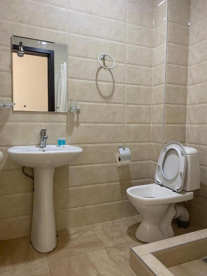 Hotel Ikalto Tbilisi Buitenkant foto